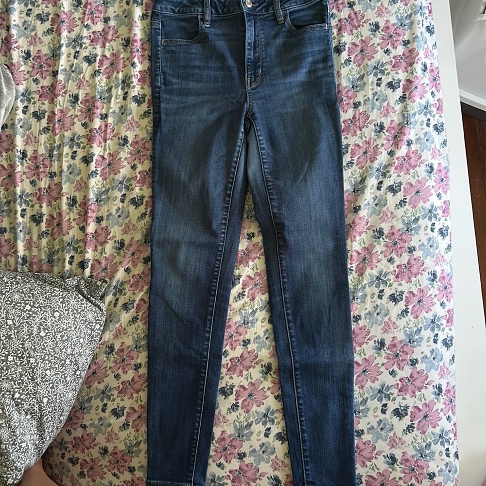 American Eagle Super High Rise Jegging